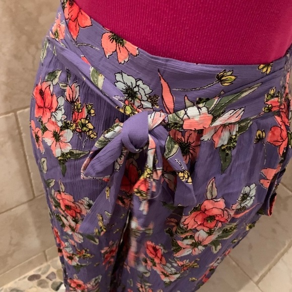 Angie Violetta Flowy Pants Size Medium - Picture 5 of 9